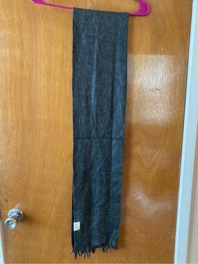 Women's Soft Gray Fringe Scarf - Lightweight Winter Wrap